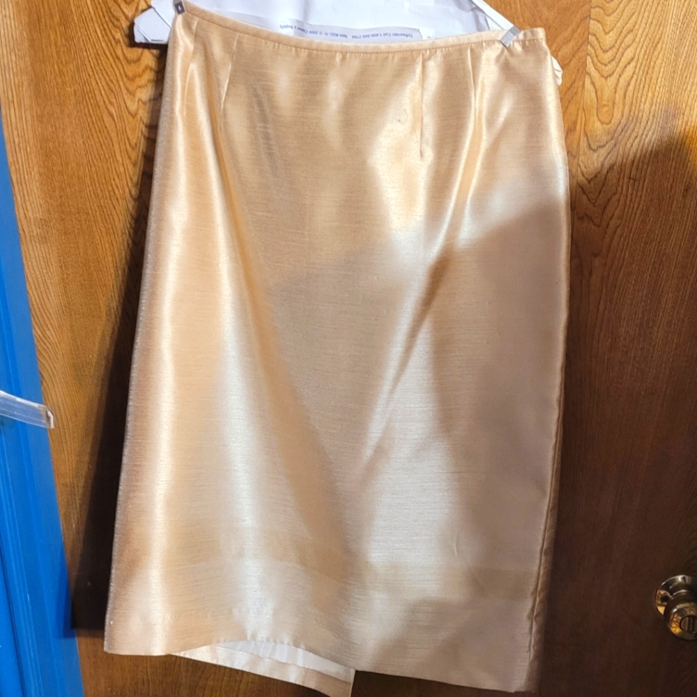 Golden skirt